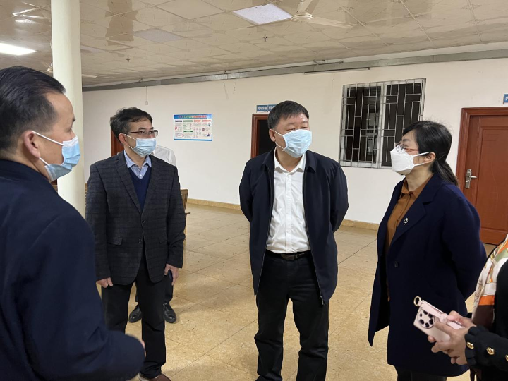 图片3 张广晖一行在武江康辉颐养服务中心调研.png