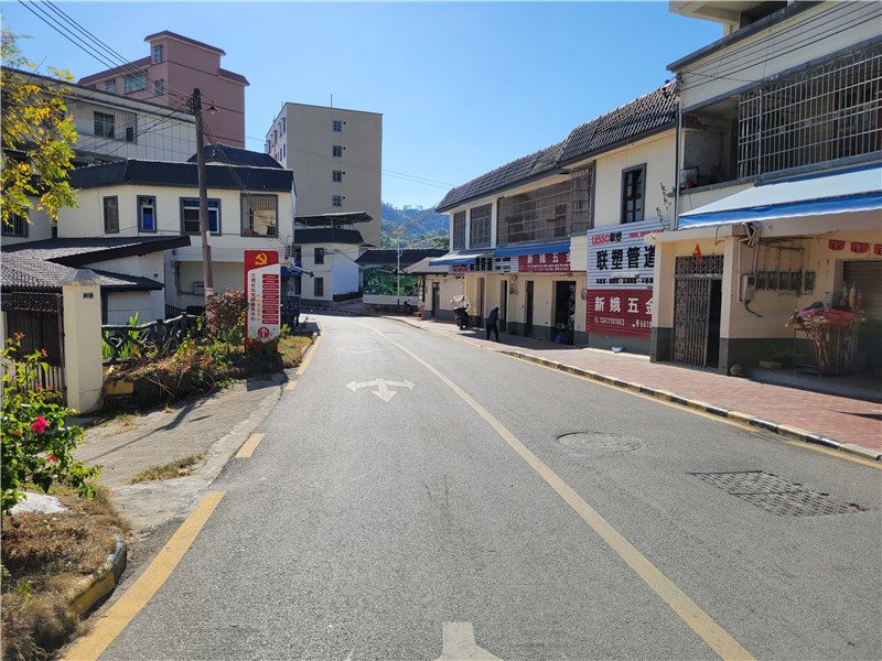 整改后的主干道.jpg