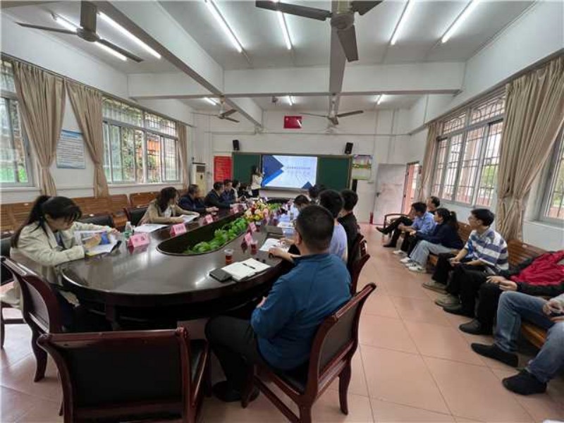 东岗小学节水教育基地省级验收会.jpg