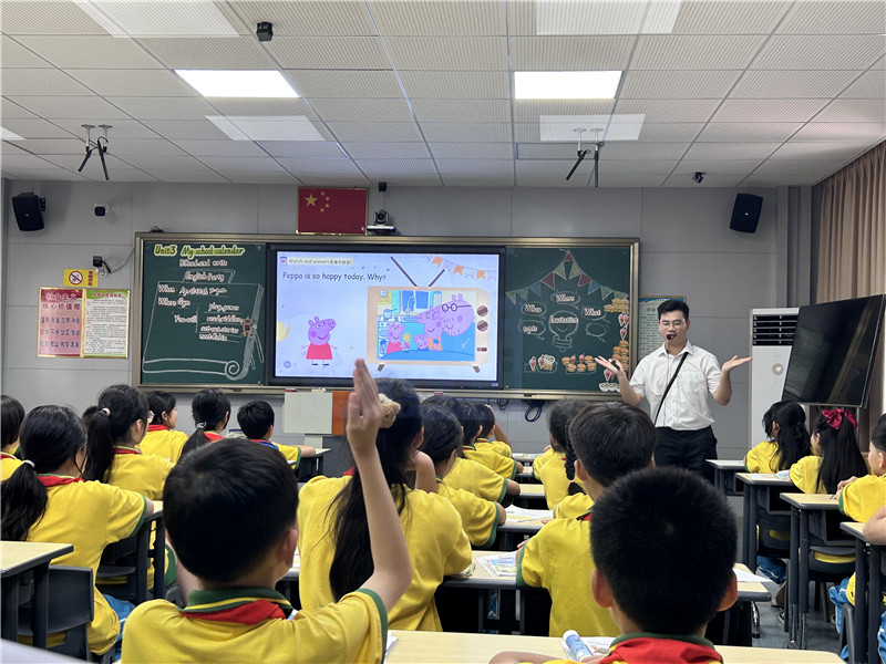 东莞高埗赴韶关武江开展教育帮扶名师送教课堂.jpg
