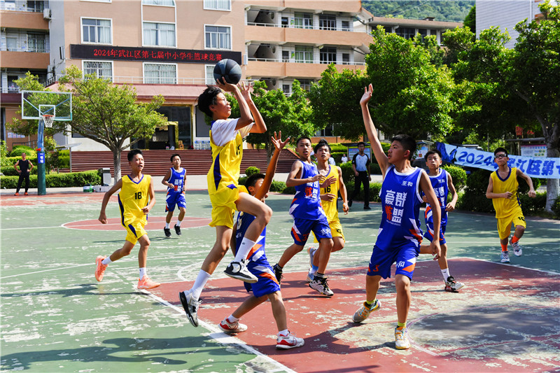 小学城区男子组决赛现场2.jpg