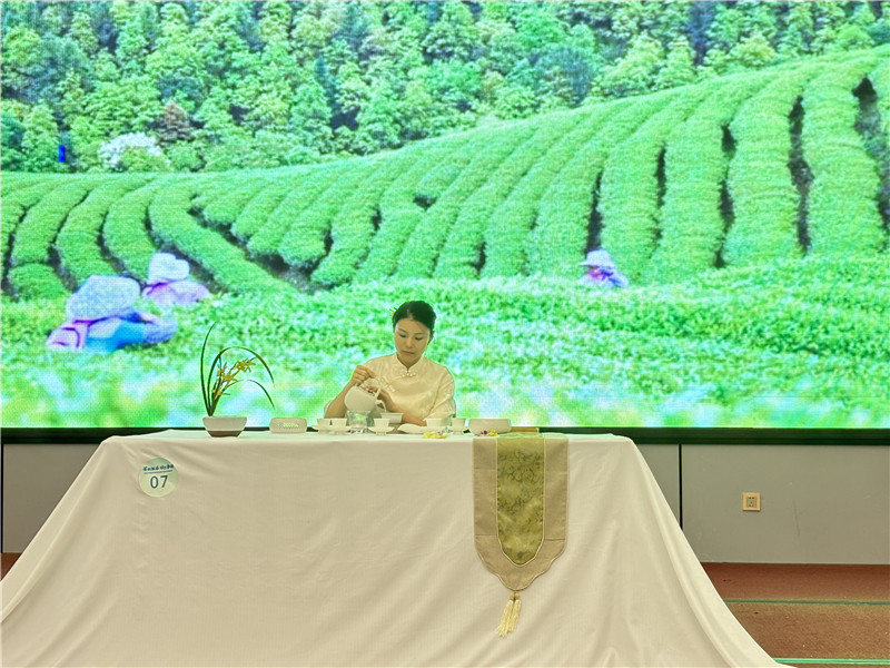 选手茶艺展示.jpg