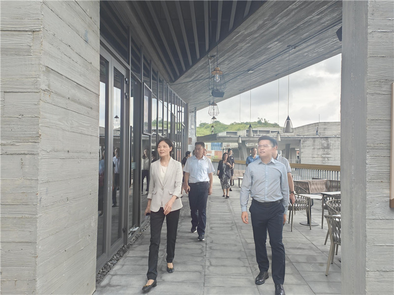 调研组实地走访省职工疗休养基地印雪酒店.jpg