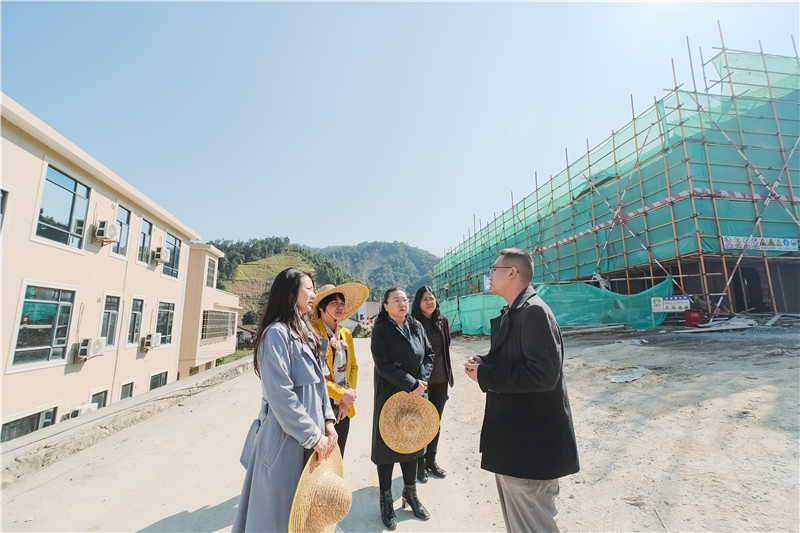 调研江湾镇安置房和未来社区建设情况.jpg