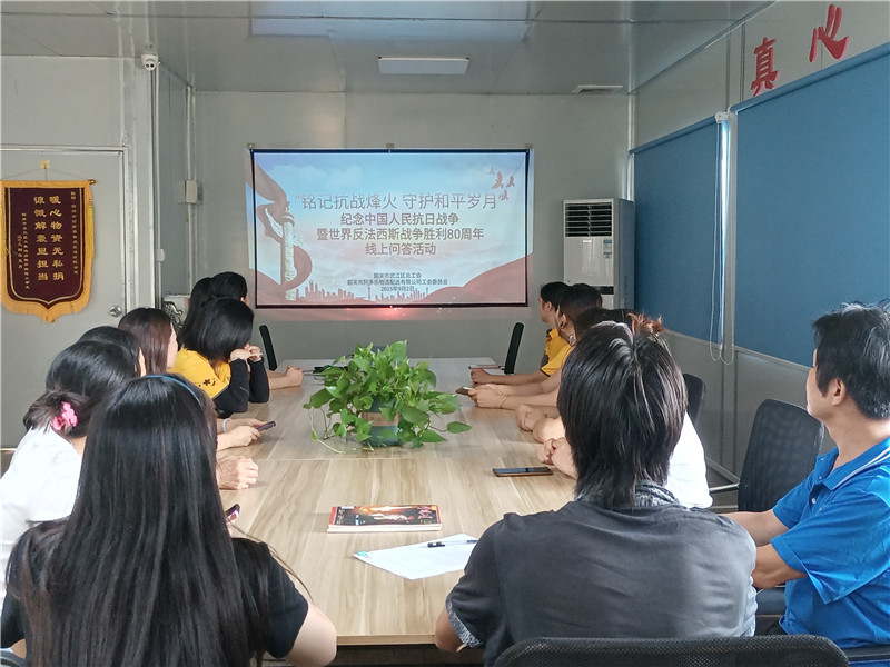 集中答题现场.jpg