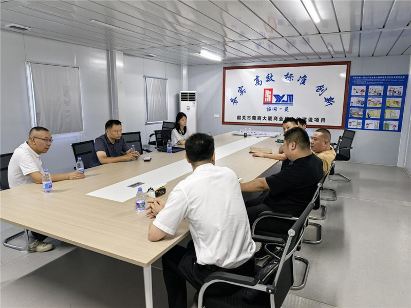 图为黄瑶律师参与施工合同纠纷调解.jpg