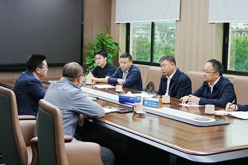 政企同心促发展，精准服务暖企心！区委书记张广晖开展“暖企”活动