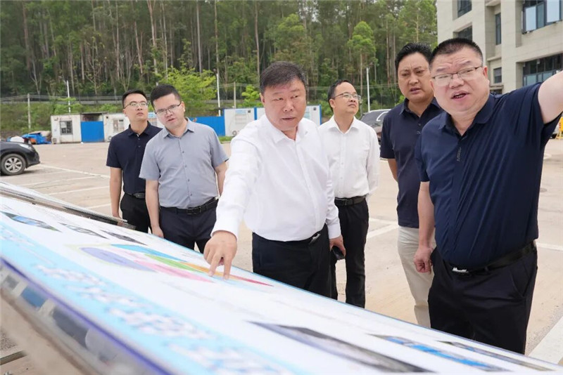 区委书记张广晖到重阳镇调研农业农村重点工作
