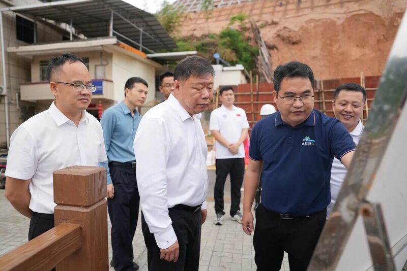 区委书记张广晖调研重点项目建设和防汛备汛工作