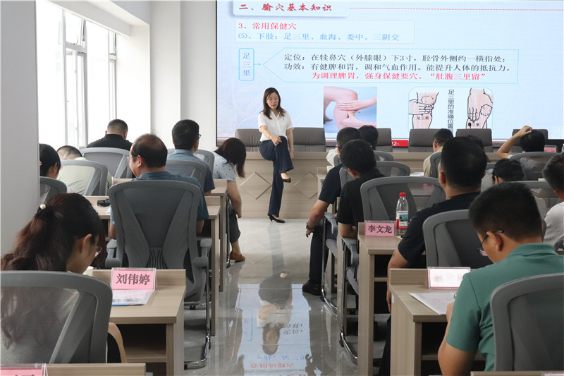 老师讲解.jpg