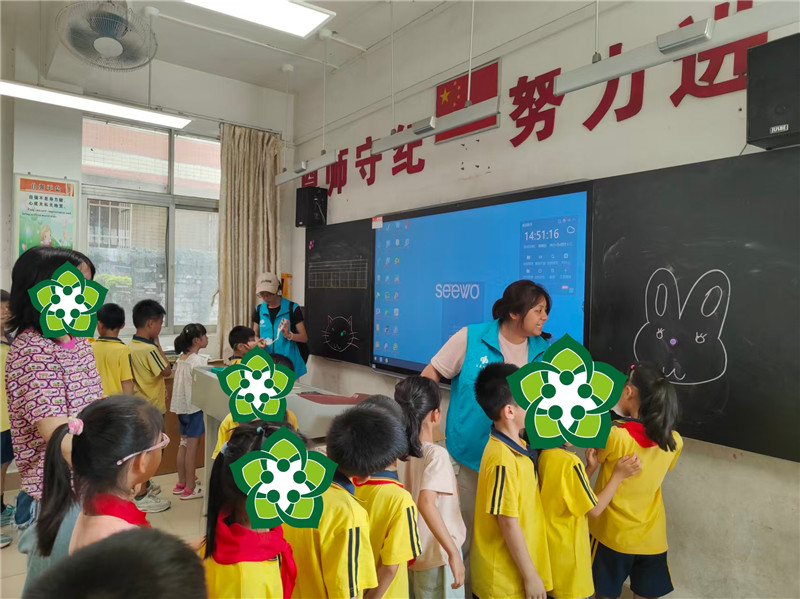 点鼻子游戏现场.jpg