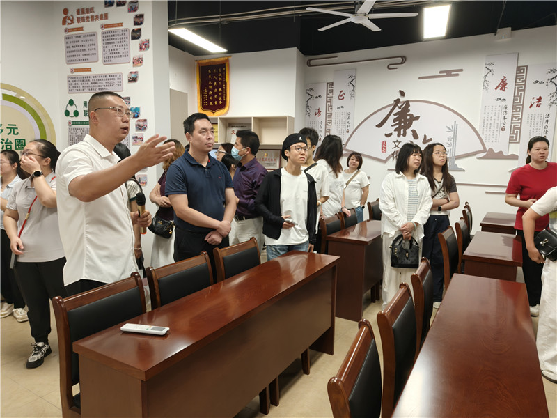 参观陵西路社区.jpg