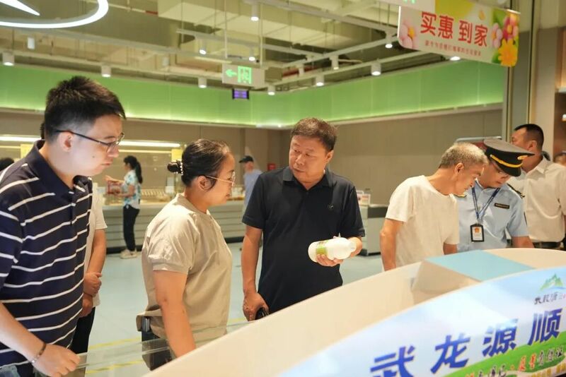 区委书记张广晖深入辖区调研指导多项工作